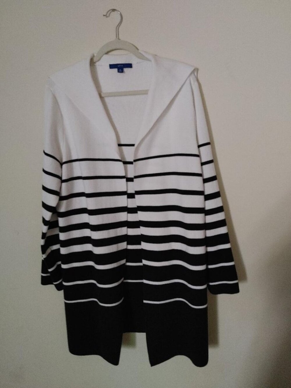 Apt. 9 XL Black & White Open Tunic Length Sweater
